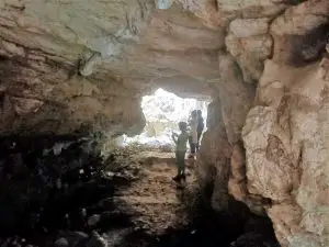 gruta. montejunto,