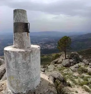 vila do carvalho, serra da estrela,